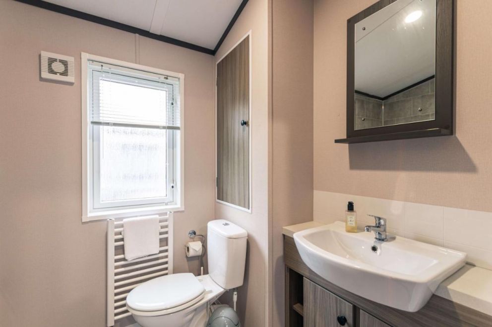 Bushmills Lodge with Hot Tub - pet friendly, holiday lodge for rent on Allethorpe Golf & Country Park in Thornton, East Riding of Yorkshire