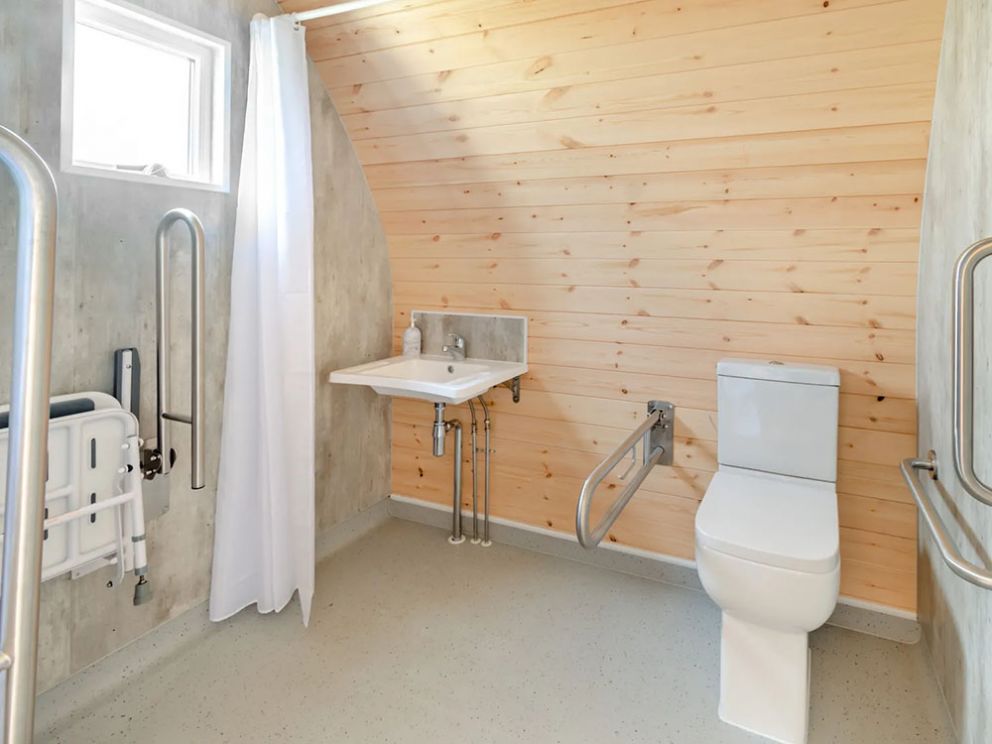 Carlton Manor Estate Glamping, Aldbrough, East Riding of Yorkshire - glamping pods to rent with decking, close to the sea
