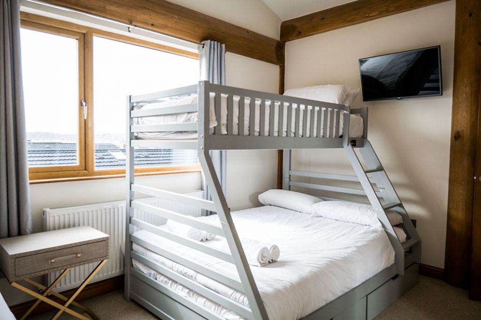 Cedar Woodland View Log Cabin at Ream Hills