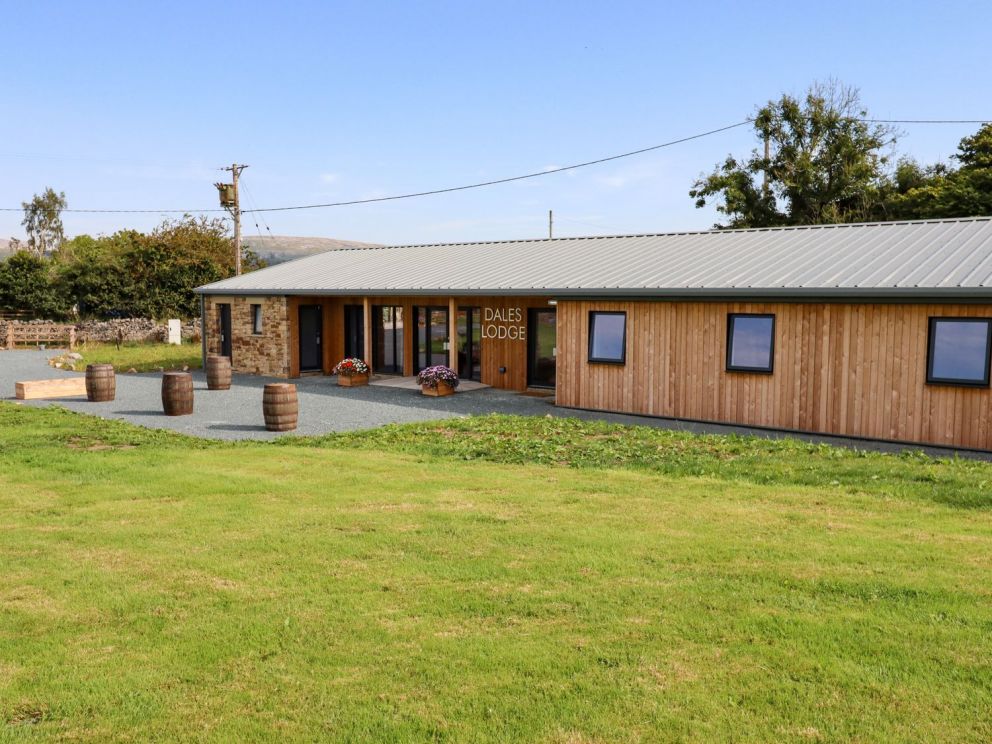 Dale's Lodge, Yorkshire Dales, North Yorkshire - available for rent sleeps upto 26 people