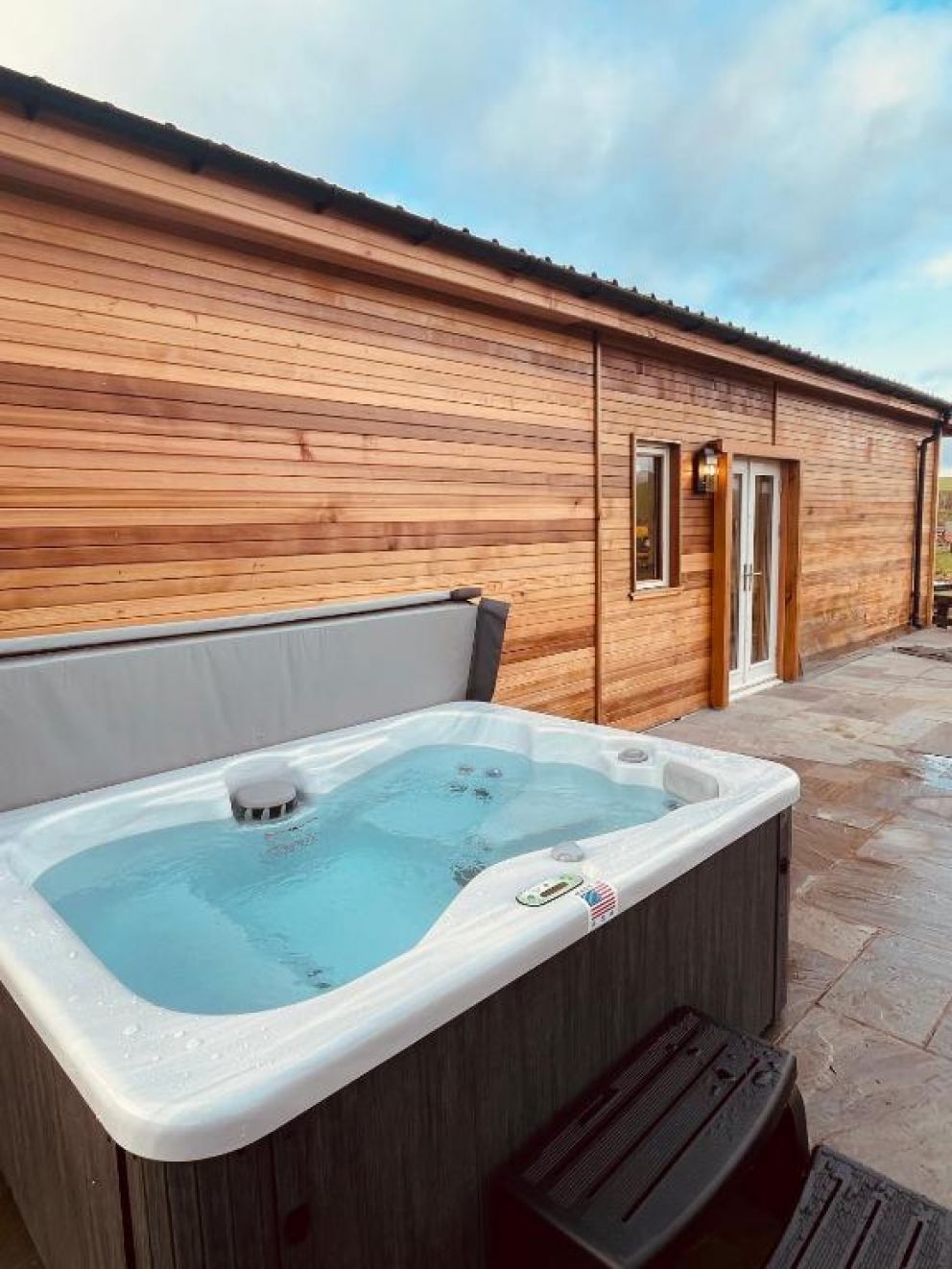 East Learmouth Lakeside Lodges - Larch Lodge in Cornhill-on-Tweed, Northumberland - pet friendly, holiday lodge by river with hot tub