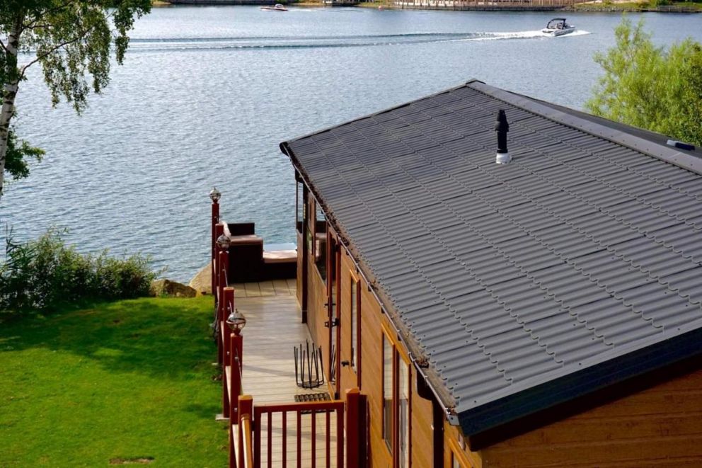 Fable Lodge at Tattershall Lakes, Lincolnshire - pet friendly, holiday lodge, with hot tub. Park facilities include, fishing lakes, water sports, restaurant, spa, indoor pool