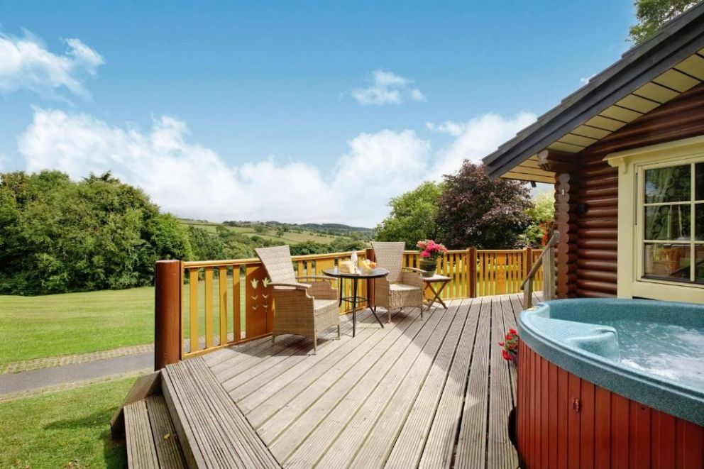 Faweather Grange Lodges