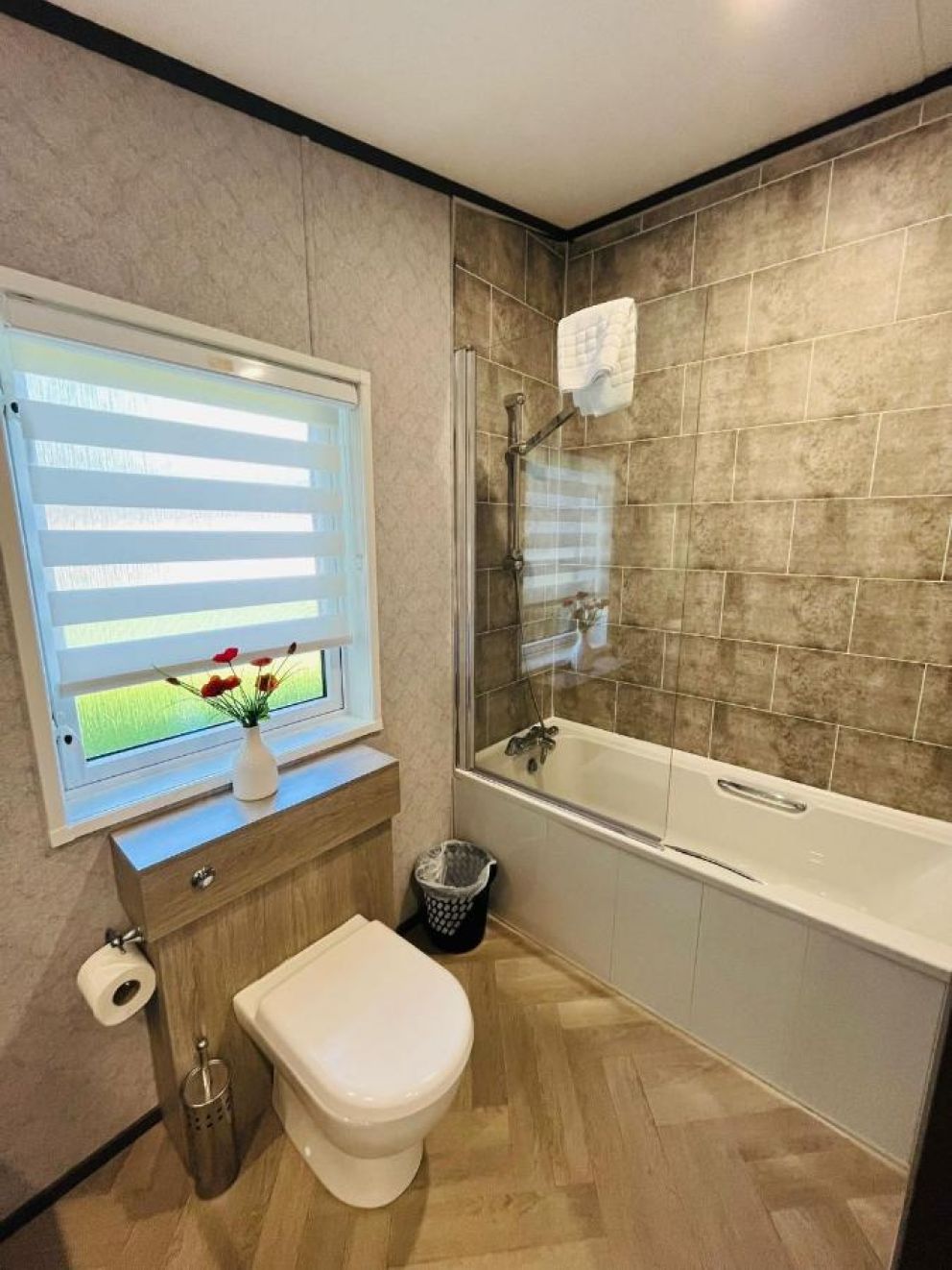 Grosvenor Lodge with Hot Tub - pet friendly, holiday lodge for rent in Thornton, East Yorkshire on Allethorpe Golf & Country Park