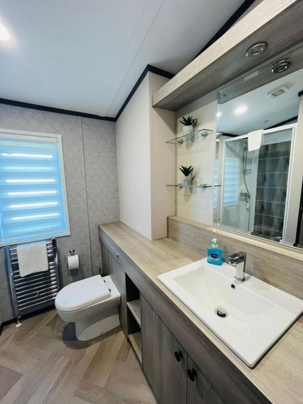 Grosvenor Lodge with Hot Tub - pet friendly, holiday lodge for rent in Thornton, East Yorkshire on Allethorpe Golf & Country Park