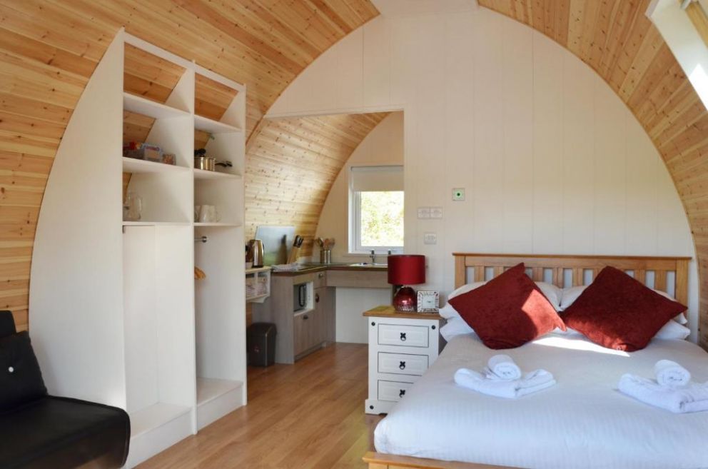 Hill of Oaks, Windermere - Glamping pods for rent with views over Lake Windermere