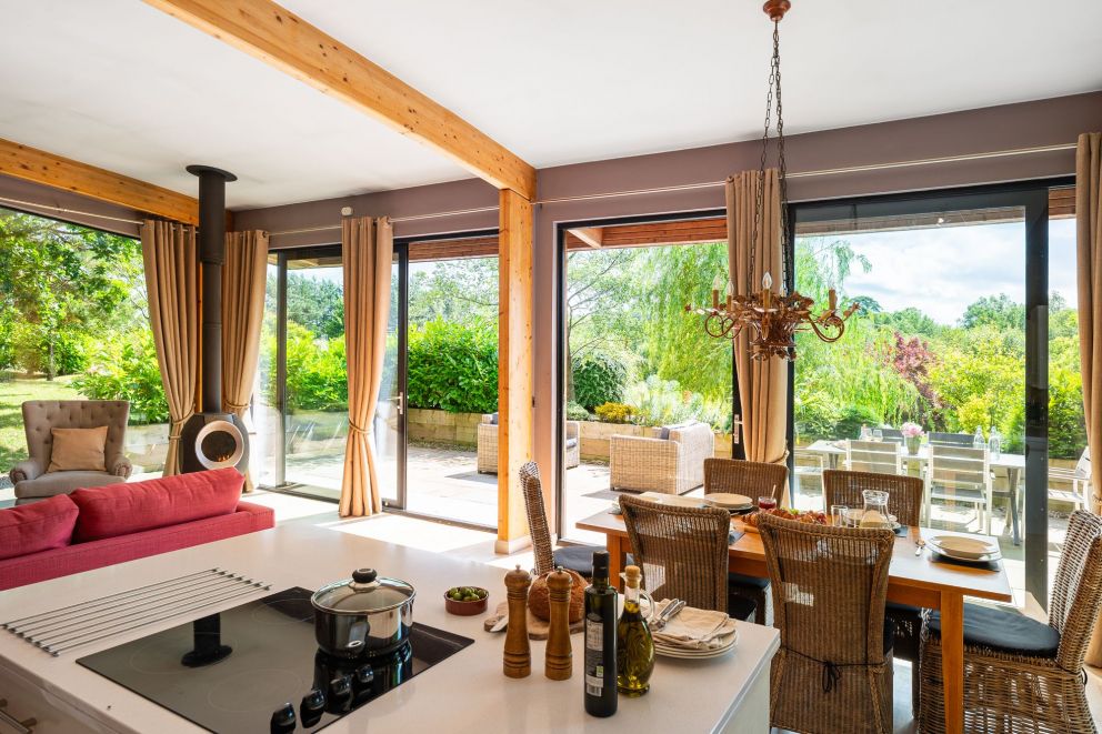 Jules Lodge with hot tub at Brompton Lakes in North Yorkshire