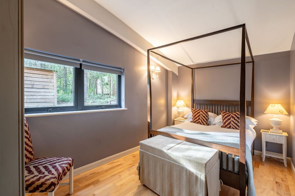 Jules Lodge with hot tub at Brompton Lakes in North Yorkshire