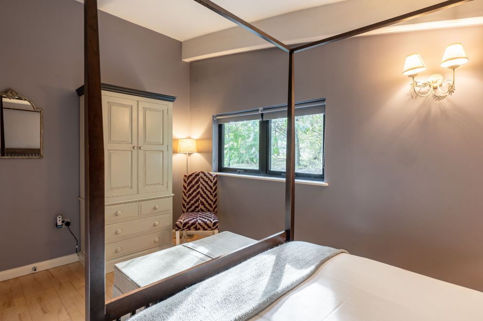 Jules Lodge with hot tub at Brompton Lakes in North Yorkshire