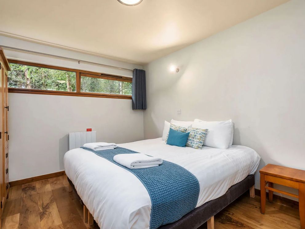 Keldy Classic Silver Birch wheelchair accessible cabin cabin.