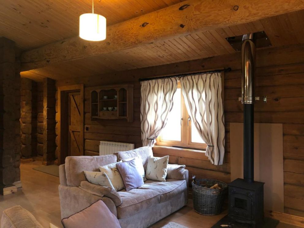 Log Home Village, Ulverston - for rent with wood burner and spa facilities