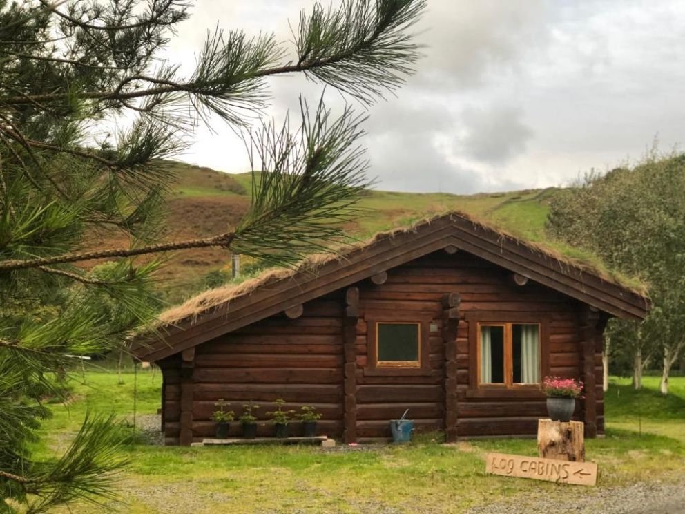 Log Home Village, Ulverston - for rent with wood burner and spa facilities