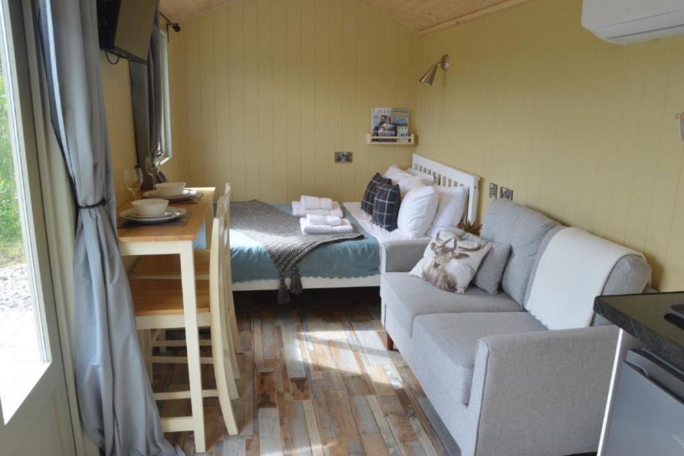 Middlehead Huts