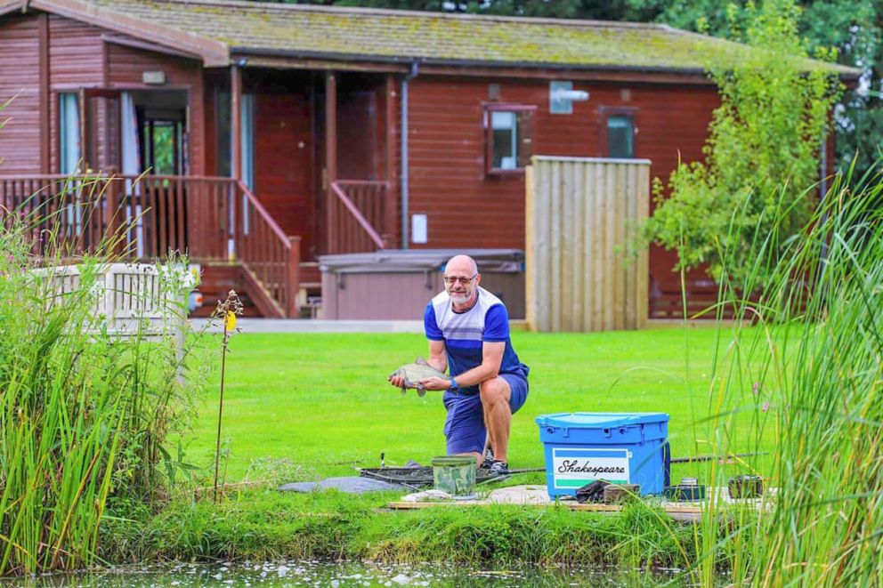Paradise Lakeside Lodges