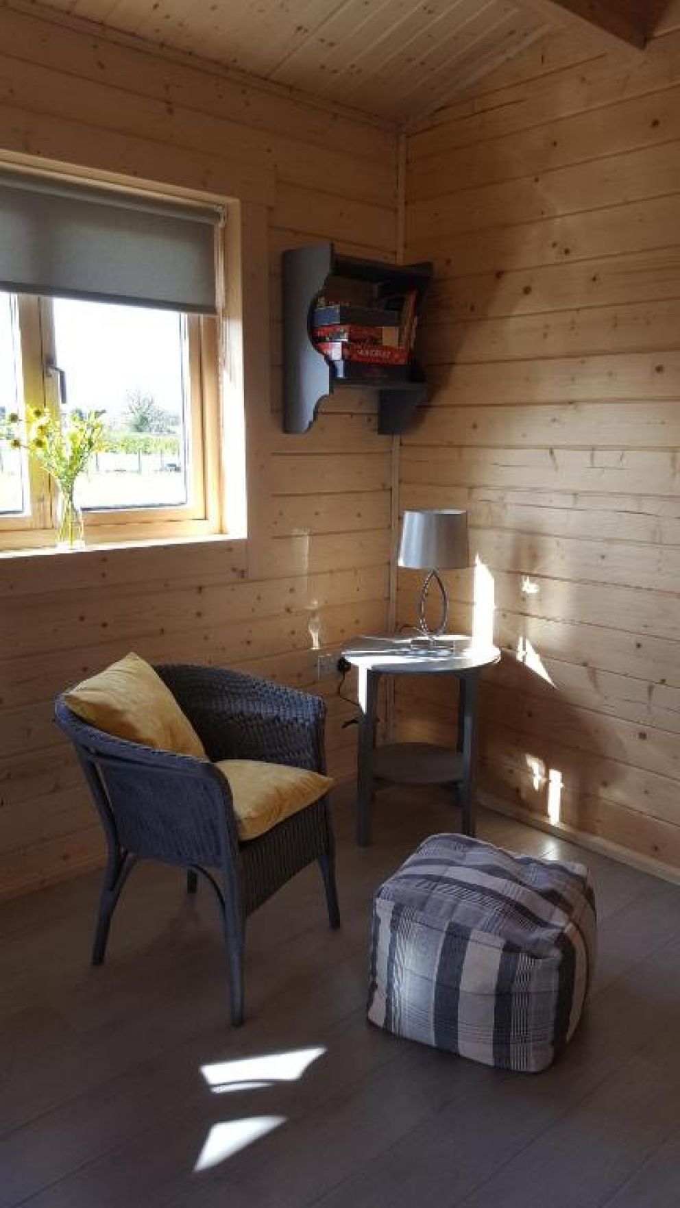 Ruth's Retreat, Shrewsbury, Shropshire - wheelchair accessible lodge for rent with hot tub