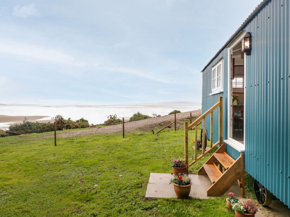 Seashore Shepherds Hut, Cumbria - to rent only 30 yards from secluded beach