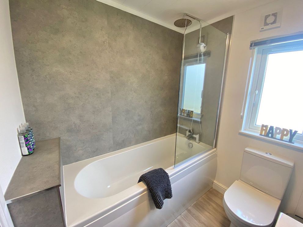 The Lake House family bathroom at Docker Holiday Park 