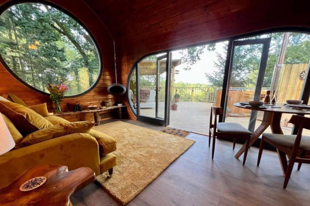 The Pines Treehouse at Treetops Hideouts