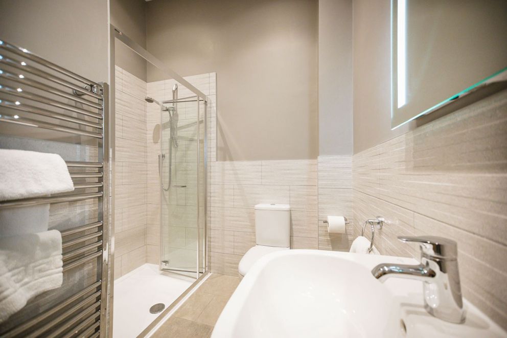 Twenty One at Brompton Lakes