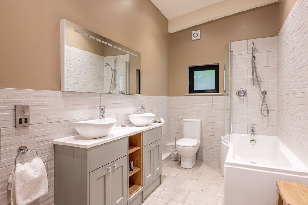 Twenty One at Brompton Lakes