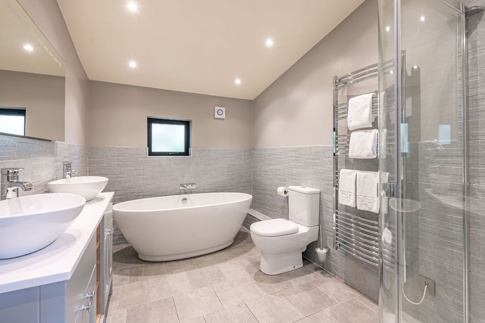 Twenty One at Brompton Lakes