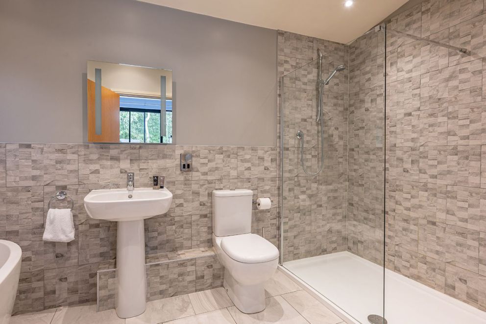 Twenty One at Brompton Lakes