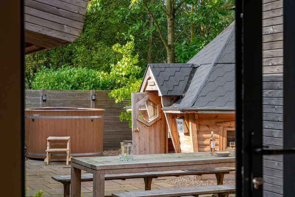 Twenty One at Brompton Lakes