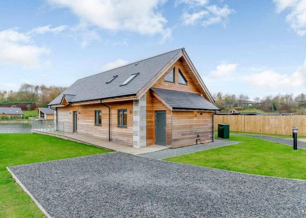 Twin Lakes Country Club Carnforth, Lancashire Self Catering Holiday Lodges