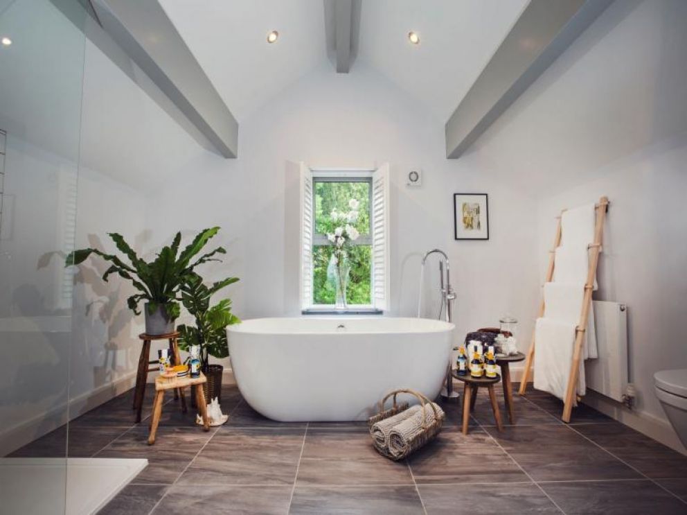 Washburn Valley Lodges - for rent with wood burner and hot tub