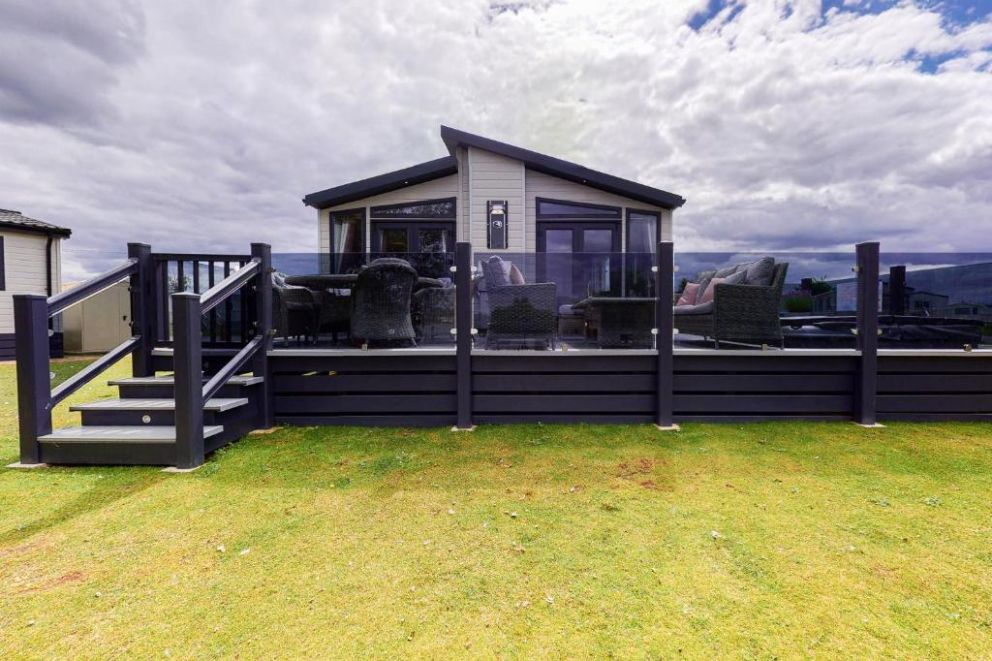 Whistler Lodge at Tattershall Lakes, Lincolnshire - pet friendly holiday lodge, with hot tub, gas barbecue, patio heaters, outdoor music system. Park facilities - bar, restaurant, swimming pool, fishing lakes, water sports, spa