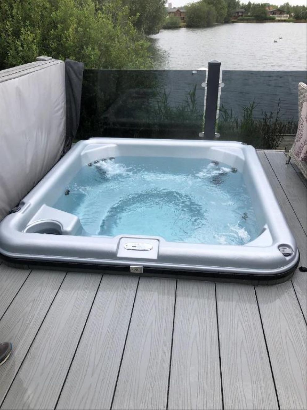 Whistler Lodge at Tattershall Lakes, Lincolnshire - pet friendly holiday lodge, with hot tub, gas barbecue, patio heaters, outdoor music system. Park facilities - bar, restaurant, swimming pool, fishing lakes, water sports, spa