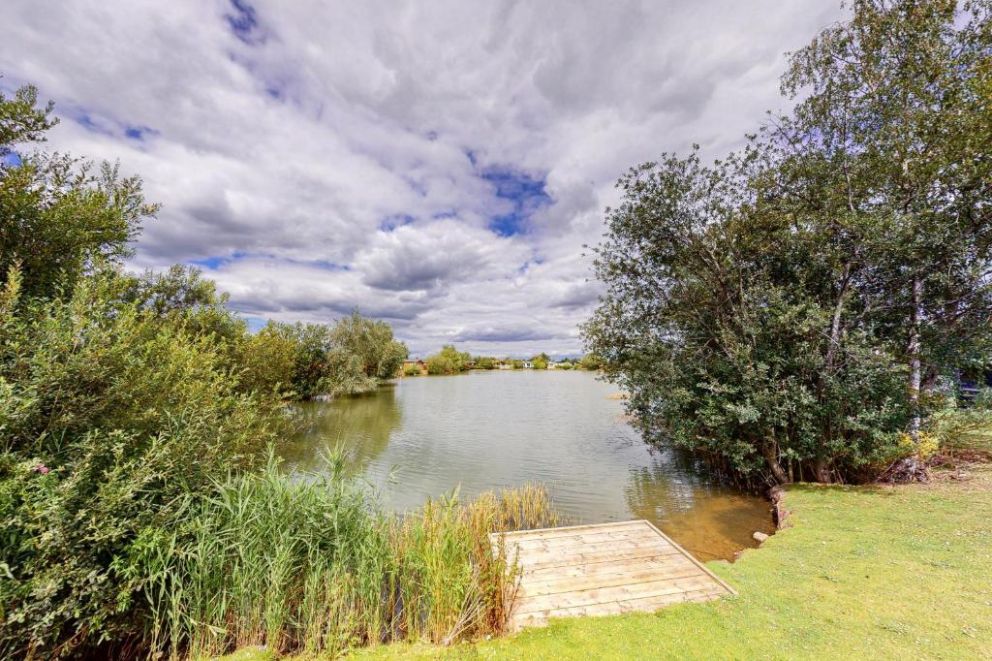 Whistler Lodge at Tattershall Lakes, Lincolnshire - pet friendly holiday lodge, with hot tub, gas barbecue, patio heaters, outdoor music system. Park facilities - bar, restaurant, swimming pool, fishing lakes, water sports, spa