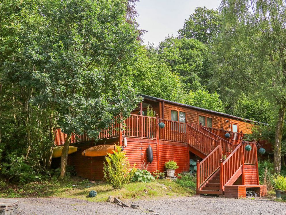 White Cross Bay, Windermere - for rent some with hot tubs, lake and mountain views