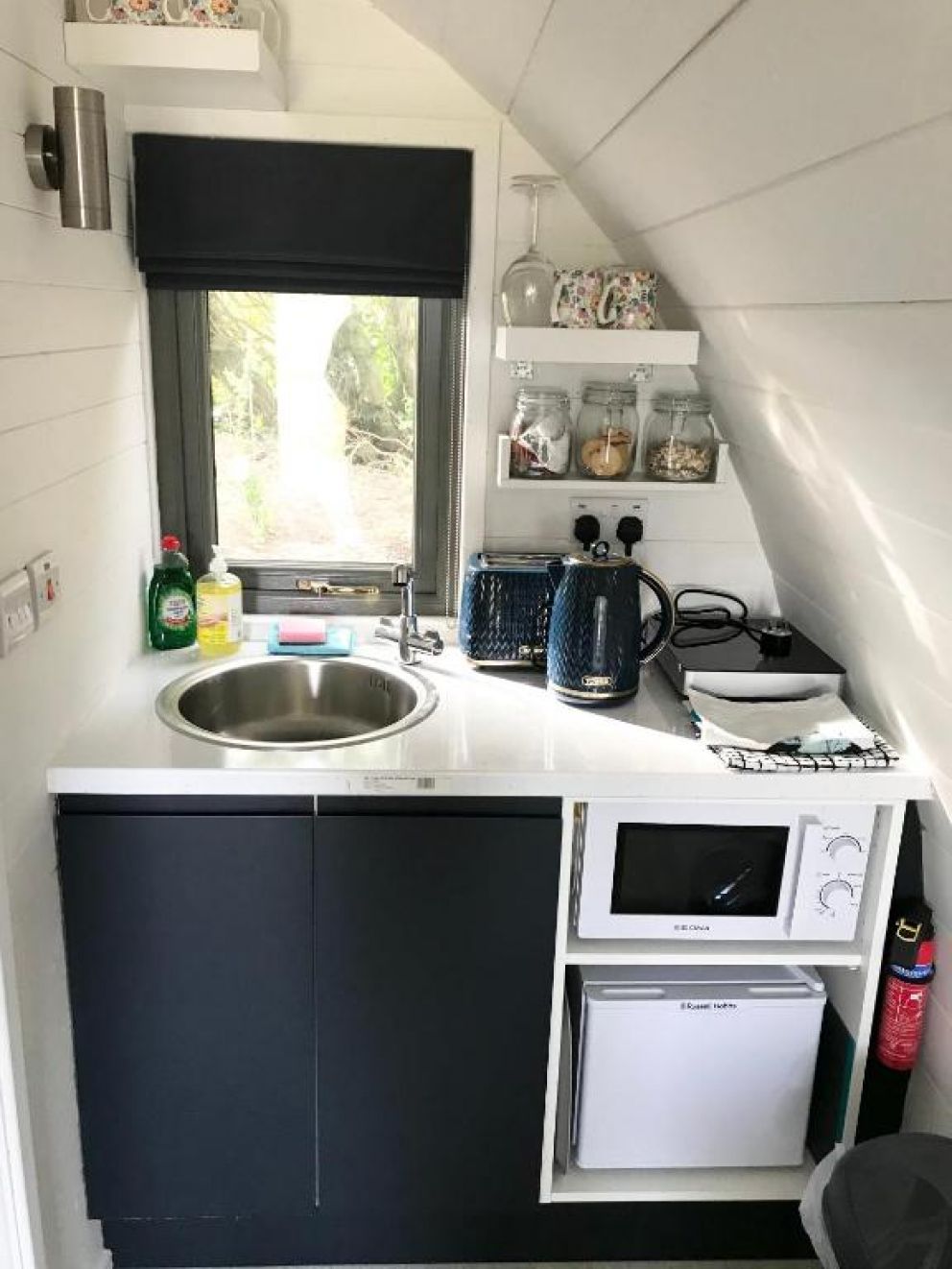 Lough Erne Glamping Pod, Enniskillen, County Fermanagh - glamping pod with shower room, wifi, barbeque, private jetty and patio with river views