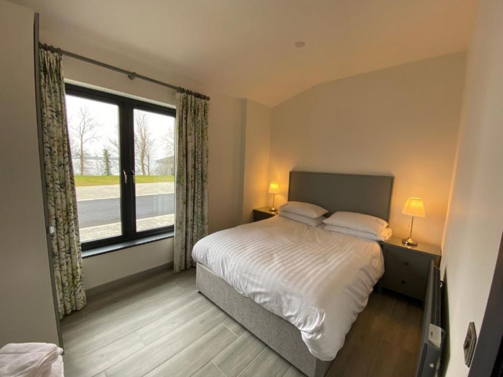 Tullybay Holiday Lodges, Tullybay Marina, East Enniskillen - holiday lodges with lake views Lough Erne, private slip way, kayak and paddle board hire