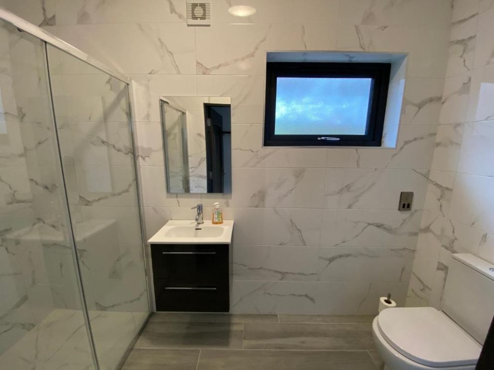 Tullybay Holiday Lodges, Tullybay Marina, East Enniskillen - holiday lodges with lake views Lough Erne, private slip way, kayak and paddle board hire