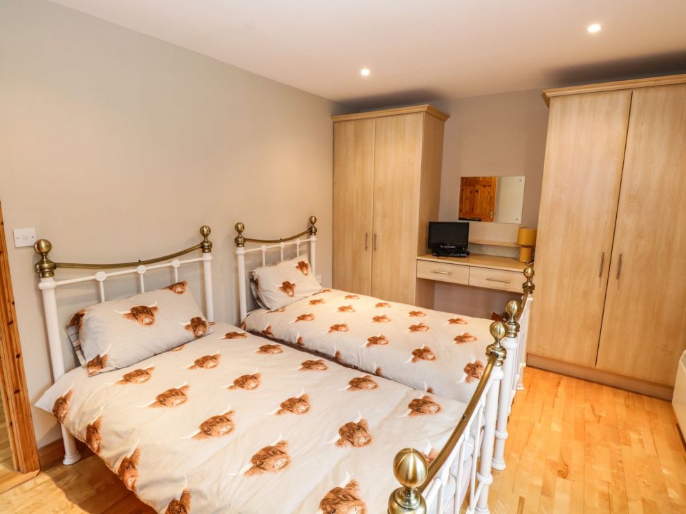 12 Cornadarragh in Pleydell near Belturbet - for rent with wood burning stove