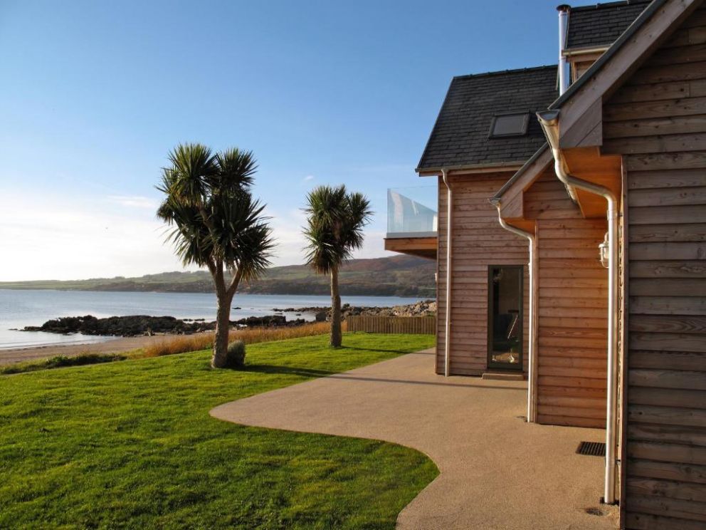 Airds Bay Luxury Beach House Gatehouse of Fleet