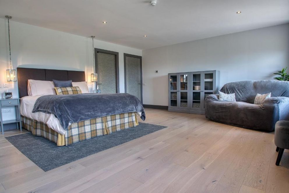 Ben Luna Lodge near Loch Ness