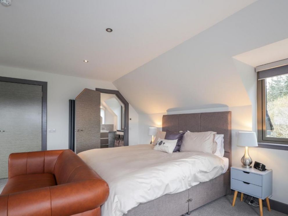 Ben Luna Lodge near Loch Ness