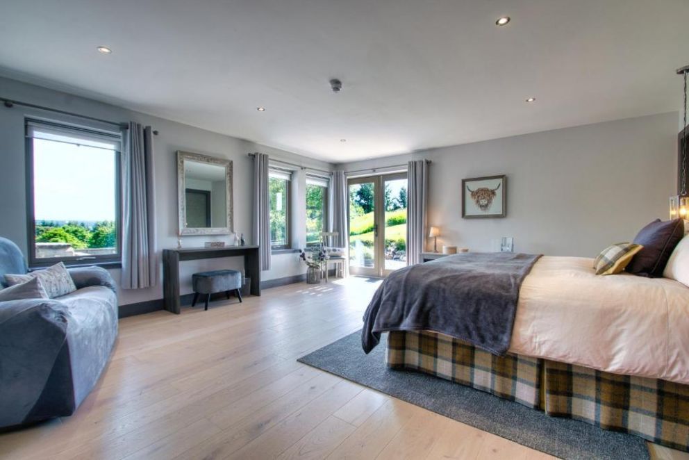 Ben Luna Lodge near Loch Ness