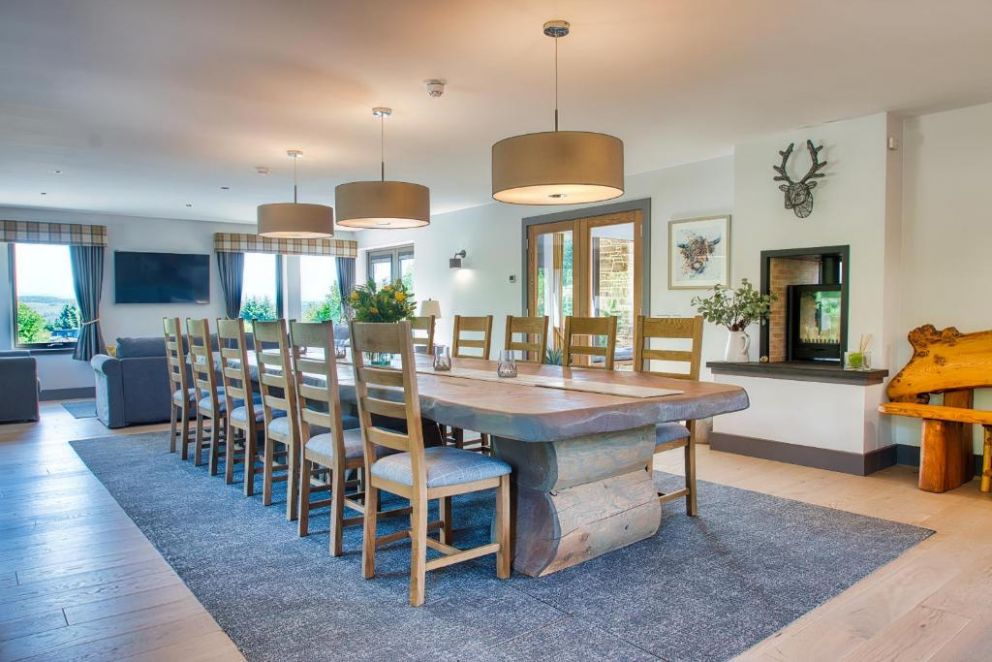 Ben Luna Lodge near Loch Ness