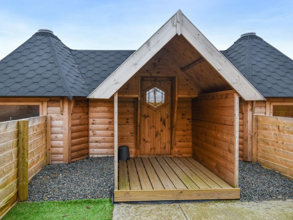 Bowmuir Farm Holidays, Libberton, Carnwath, Lanarkshire - pet friendly, holiday cabins with hot tub, enclosed garden and shared BBQ hut in Scotland