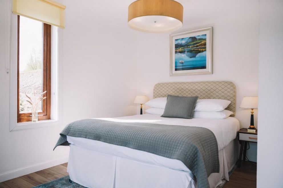 Frances' Sketch Pad with Hot Tub