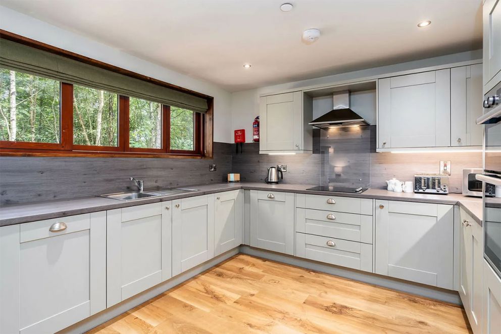 Glentress Forest Golden Oak Treehouse for 10 in Scottish Borders