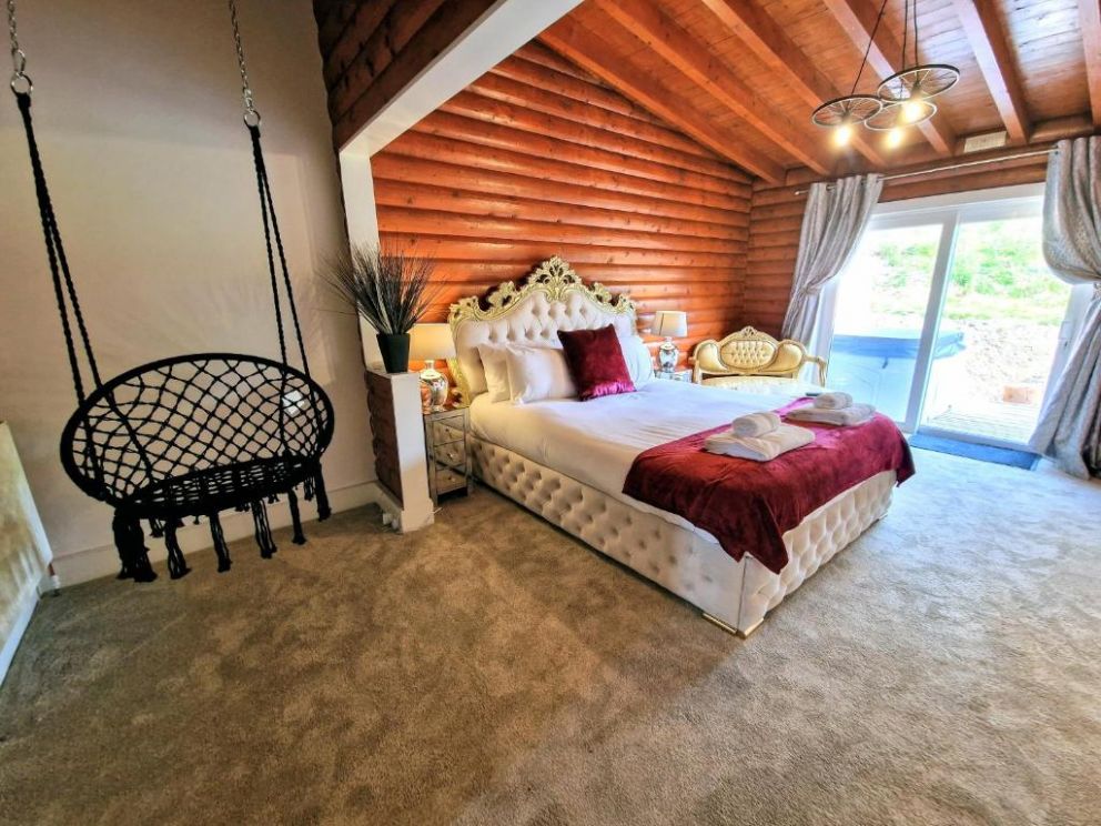 Kaoglen - Zen (Hot Tub) in Scotland