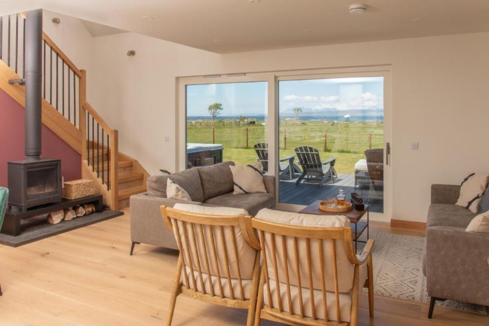 Luxury hot tub lodge by the sea in Scotland