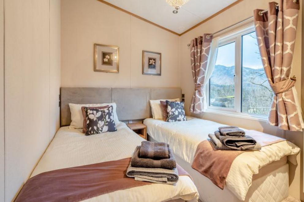Loch Earn Rivendale Lodge