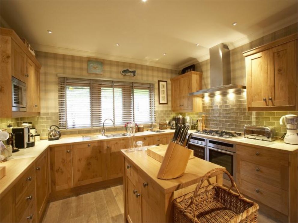 Lodge on River Ness in Inverness - large woodland lodge for rent with onsite fishing