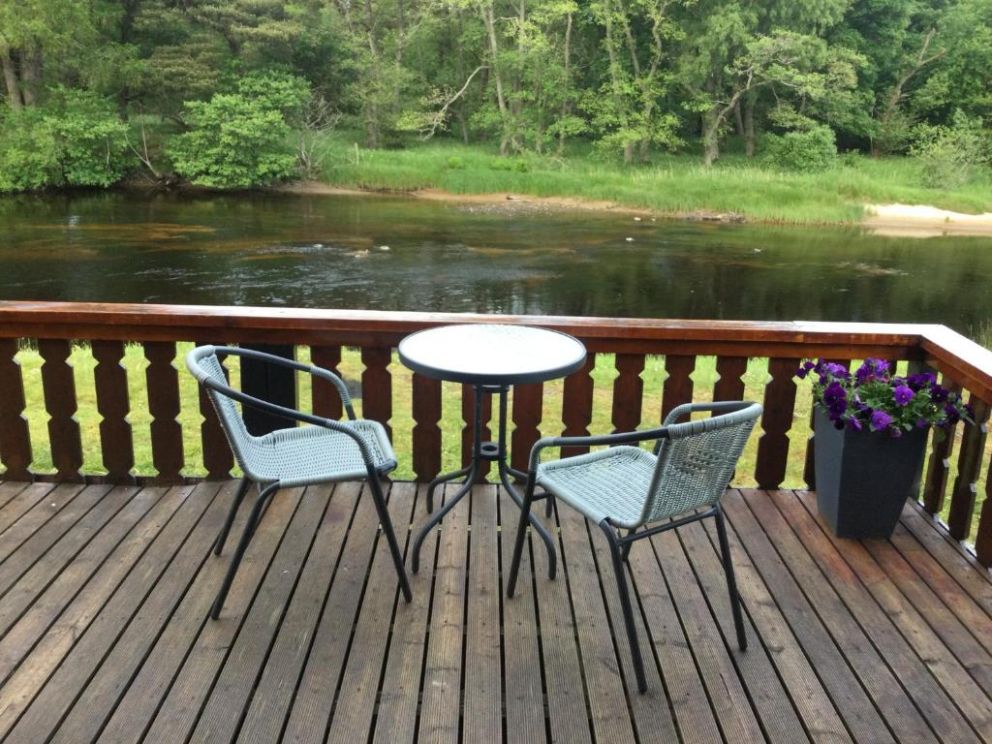 Riverside Lodge Retreat, Aviemore, Highlands -  holiday lodge sleeping 6 located on the banks of River Spey in Scotland